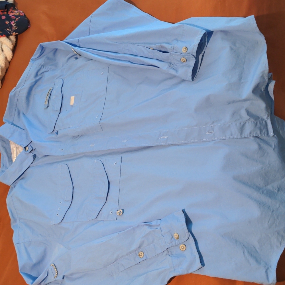 Men's Columbia fishing shirt